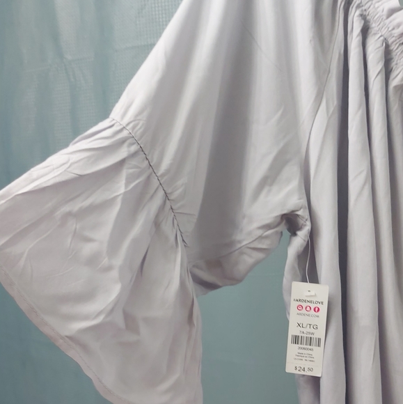 Off shoulder talk - Picture 2 of 3